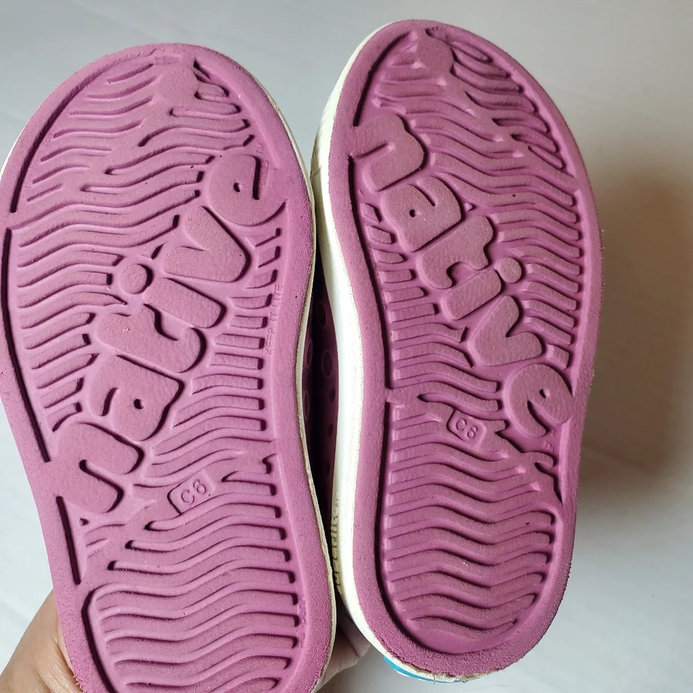 Native Jefferson Kids Slip-On Shoes Size C6 Purple WhiteLightweight Washable